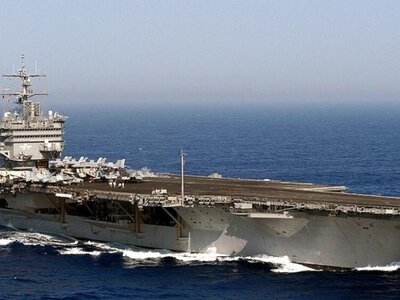 США утилізують найдовший корабель в історії. За шалені гроші