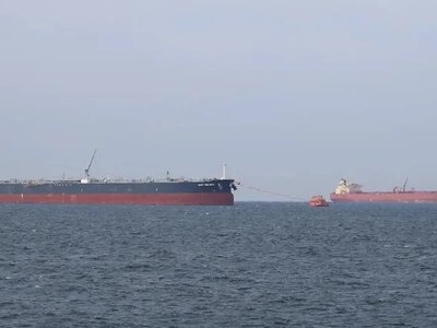 Казахстан приостановил поставки нефти на терминал на Черном море из-за атак на танкеры