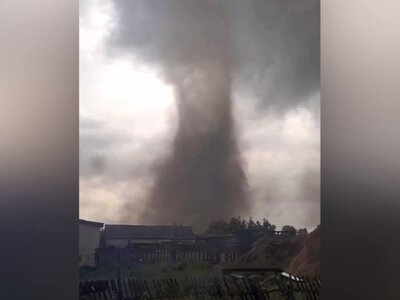  В Павлодарской области после урагана сняли загадочную воронку в небе 