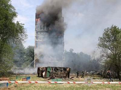 Удар тремя авиабомбами по Запорожью: есть погибшие, много пострадавших (фото)