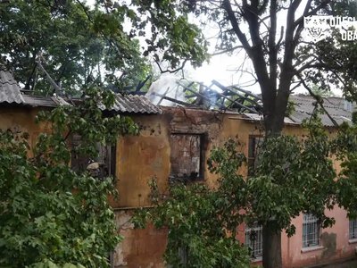 Ночная атака на Одесчину: есть погибшая, разрушены дома и вспыхнул газопровод (фото)
