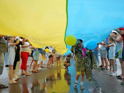 Символ стойкости Донбасса: в Украине отмечают День освобождения Северодонецка