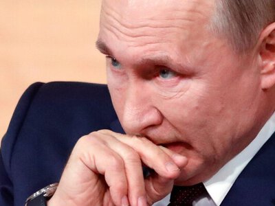 После новых ударов по РФ: в России проблемы с топливом, взрывы под Воронежем и жесткое заявление Путина
