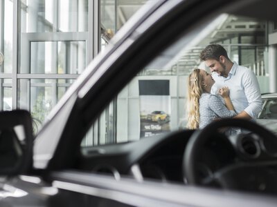 От Daewoo Lanos до Rolls-Royce Spectre: какие авто чаще всего дарят в Украине в 2026-м