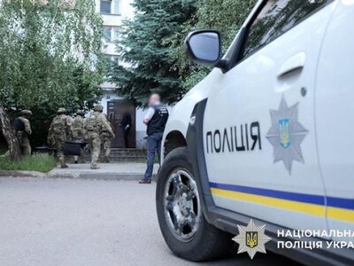 В Харькове мужчина с ножом напал на военного ТЦК: полиция открыла огонь