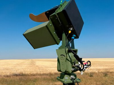 В Украине представили новую станцию РЭБ для борьбы с FPV-дронами с дальностью подавления до 50 км