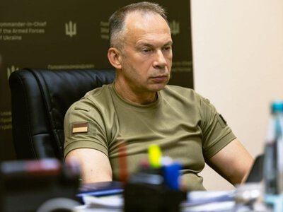 Решение не спонтанное: политолог проанализировал события, связанные с увольнением Сырского