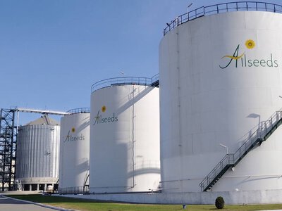 Ракеты и дроны вынудили большого экспортера масла уйти из Одессы: что будет с Allseeds