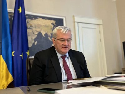 Сибига обсудил с главой МИД Венгрии подготовку встречи лидеров