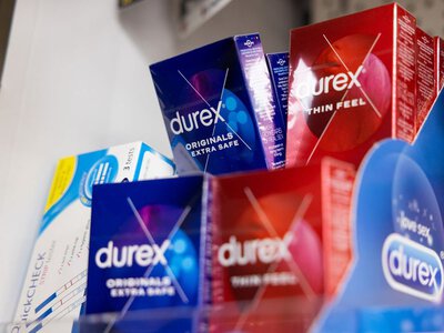 Производитель Durex навсегда уходит из России, но потеряет миллионы: кто покупает активы