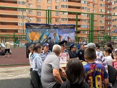 Прием граждан во дворах: жителям столицы рассказали о мерах по обеспечению общественного порядка