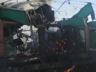 На Днепропетровщине дрон попал в локомотив пассажирского поезда