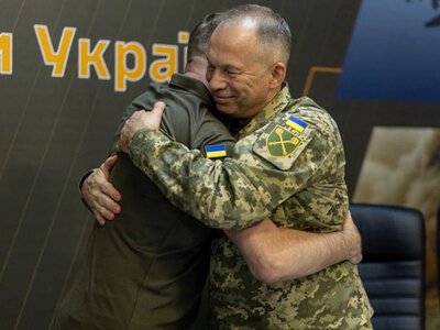 Драпатый официально возглавил ВСУ: Сырский торжественно передал генералу свои полномочия