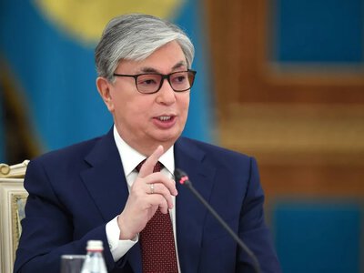 Во время встречи с Путиным президент Казахстана предложил заморозить войну в Украине (видео)