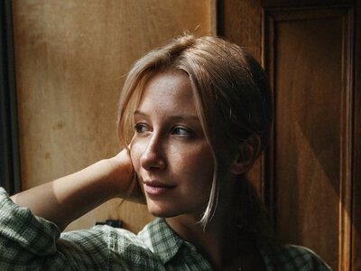 Відома українська ведуча вперше натякнула на причину розлучення з чоловіком після 13 років шлюбу