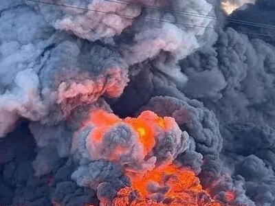 Силы обороны Украины нанесли удары по НПЗ в Тюмени и складу Wildberries в Екатеринбурге
