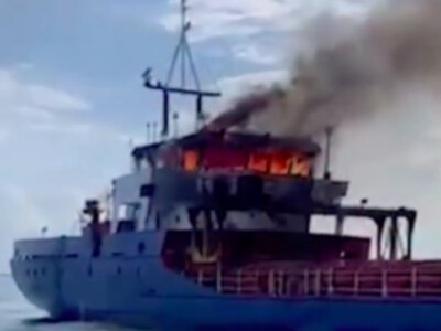 Оккупанты дважды атаковали гражданское судно с кукурузой у берегов Одесской области: двое моряков пропали без вести