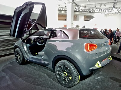 Гібридний кросовер Kia Niro 2026 перевищує 50 миль на галон без підзарядки