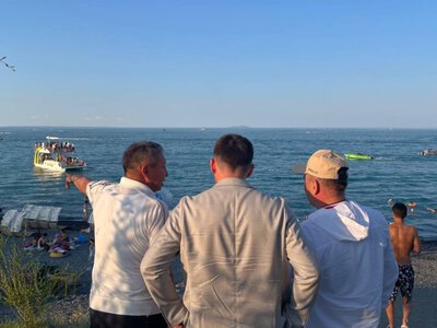 40 спасательных вышек обеспечивают безопасность на побережье Алаколя 