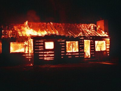  В Астане загорелся дачный дом 