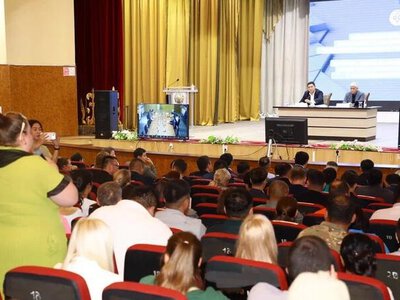 Ермаганбет Булекпаев ответил на вопросы жителей Шахтинска 