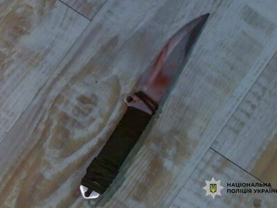 Кровавая расправа в квартире Киева: мужчина схватил нож после ссоры и убил знакомого