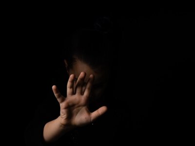 В Узбекистане бывшего инспектора по делам несовершеннолетних осудили за сексуальное насилие над подростком