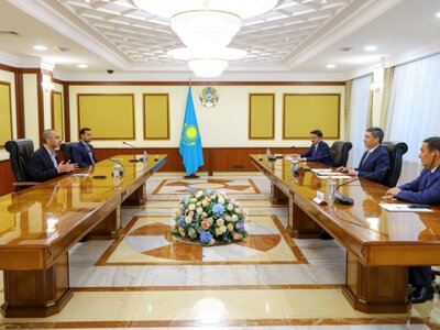  Казахстан нацелен на создание международной площадки для развития ИИ 