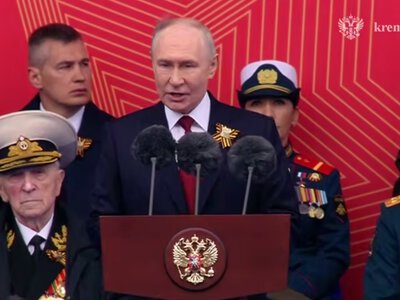 Боится, что атаки дронов убьют его: Путин в панике отменил все морские парады, — СМИ