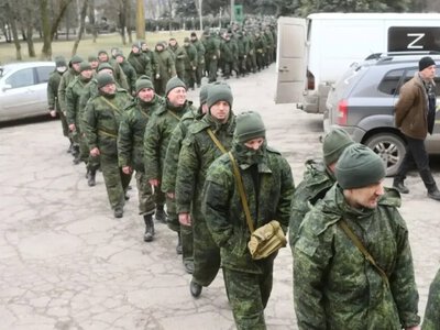 В РФ объявят мобилизацию и введут военное положение осенью 2026: что на это указывает, — СМИ