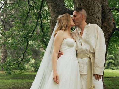 Клопотенко зізнався у кумедному конфузі через місяць після весілля та розсекретив нові сімейні традиції