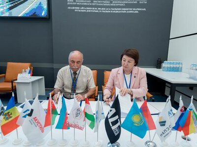 В Казахстане на научном уровне обсудили вопросы развития дорожно-транспортной инфраструктуры