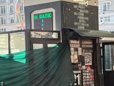 В сердце Одессы незаконно возводят МАФы: захвачена часть сквера «Пале-Рояль»
