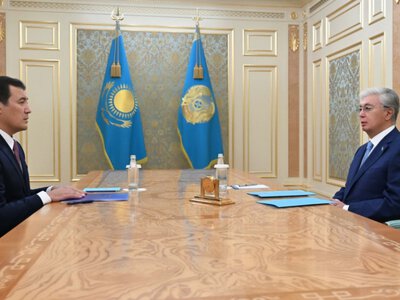  Токаев поручил развивать стратегическое сотрудничество с Великобританией 
