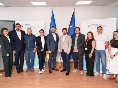 Минсоцполитики и Красный Крест Украины разрабатывают совместные меры по поддержке населения в зимний период