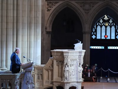 В Вашингтоне ничего важного не происходило без ведома Грэма - Трамп во время прощания назвал сенатора крепким орешком