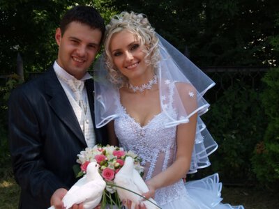 Ирина Федишин отметила 20-ю годовщину брака и рассказала историю знакомства с любимым: свадебное фото
