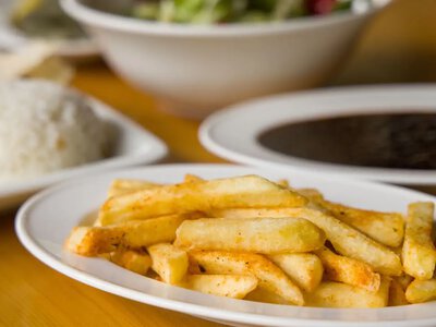 Худшие продукты для ужина, вызывающие бессонницу и дискомфорт