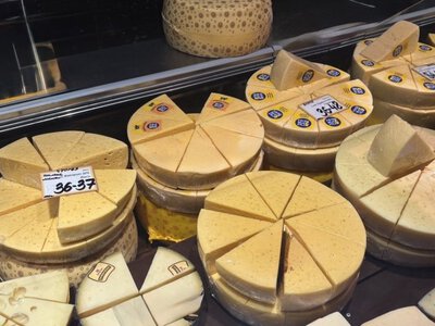 Сыры в Украине могут подорожать на 10%: что происходит на рынке