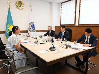 Алматы әкімі Дархан Сатыбалды азаматтарды жеке мәселесі бойынша қабылдады