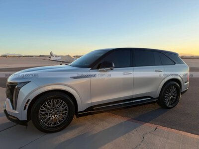 Cadillac Escalade IQ подешевшав на $47 тисяч за рік