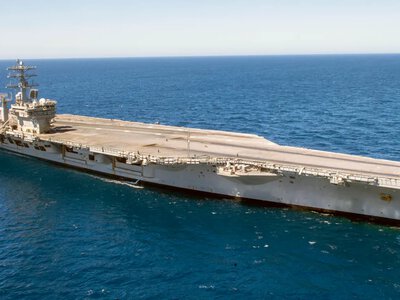 США потратят 562 млн долларов на списание старейшего атомного авианосца Nimitz
