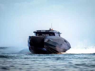 Brabus вышли на воду: немецкие тюнеры создали 17-метровый катамаран Ultima 55 с мощностью 1450 л.с.