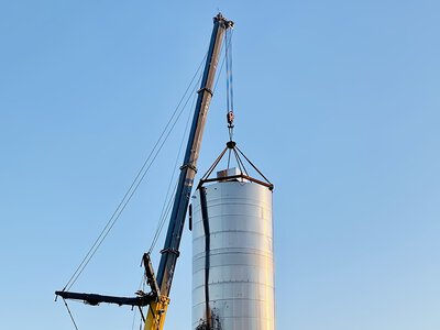 NASA випробує місячні модулі SpaceX і Blue Origin на орбіті перед наступною висадкою на Місяць