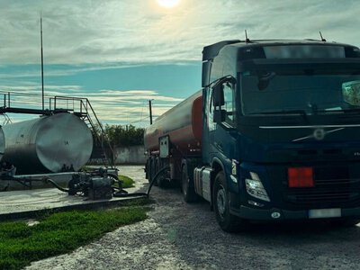 Продавали суррогат через АЗС: в трех областях разоблачили схему с горючим на 50 млн грн