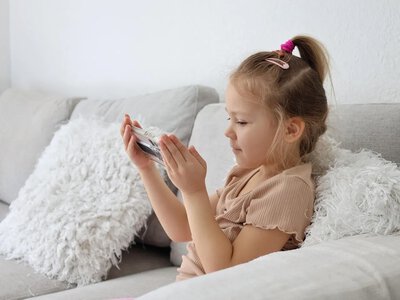 Комплекс упражнений для осанки подростков: как исправить «компьютерную шею» и сутулость дома