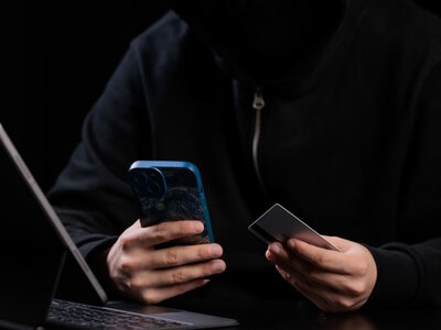  Дипфейки и фальшивые инвестиции используют мошенники для обмана – МВД 
