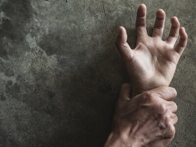 В Узбекистане суд оштрафовал жертву домогательств за крик о помощи