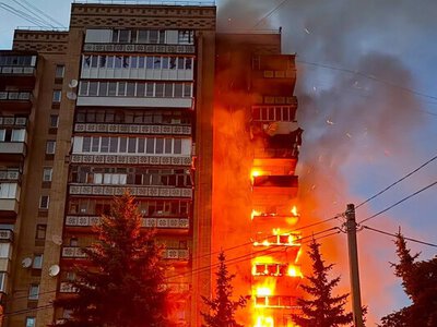 россия сбросила четыре КАБа на Краматорск и попала в высотку, есть раненые