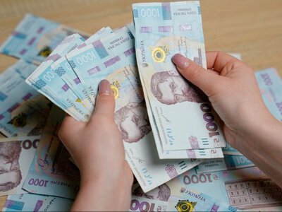 73% украинцев не дотягивают до зарплаты: результаты исследования шокировали